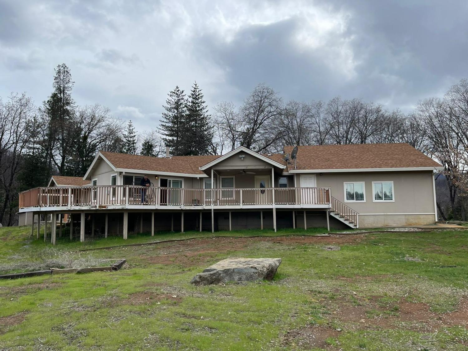24159 EAGLES ROOST RD, Lakehead, CA 96051