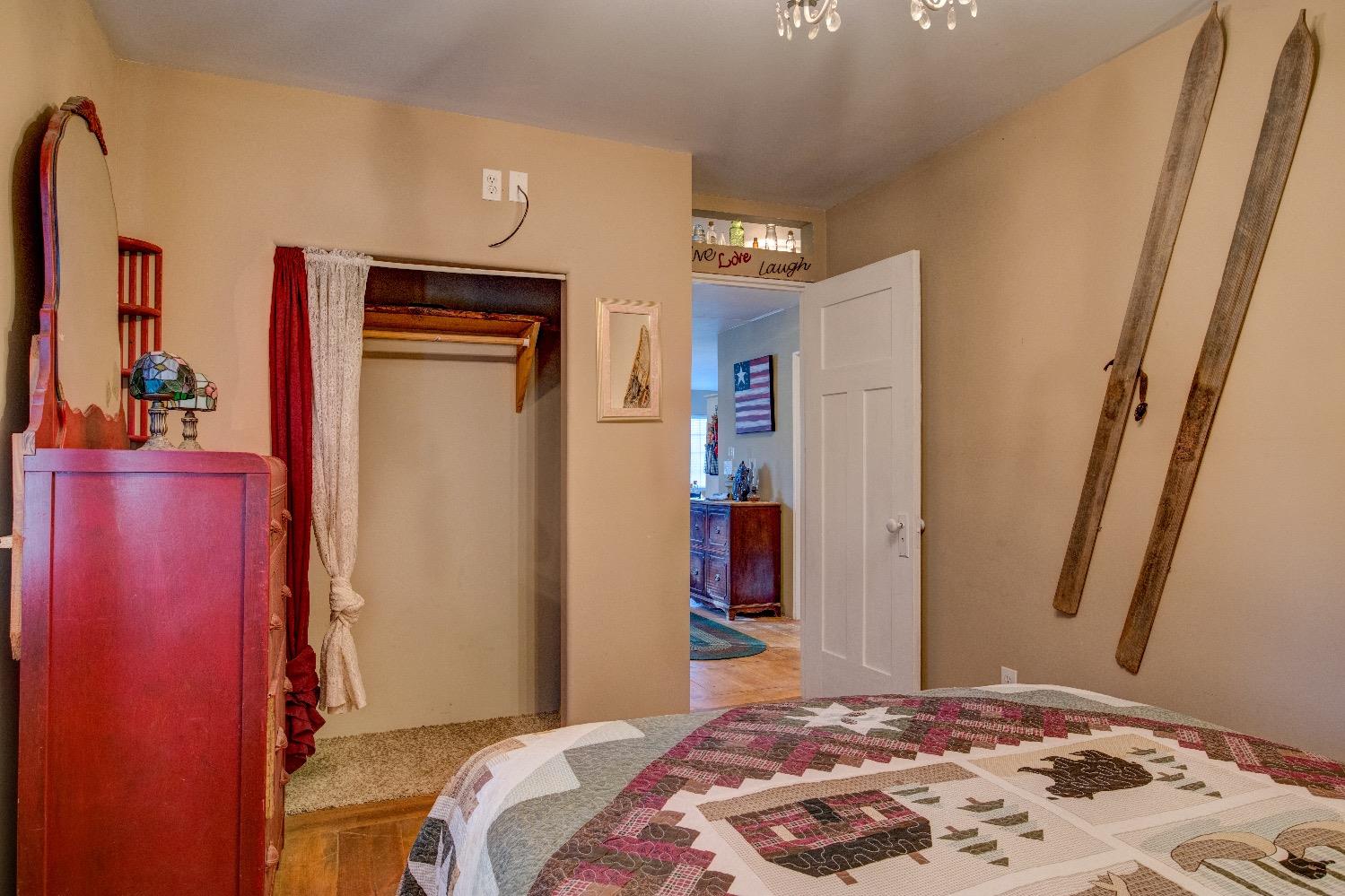Detail Gallery Image 21 of 92 For 22301 Fiddletown Rd, Volcano,  CA 95689 - 3 Beds | 2/1 Baths