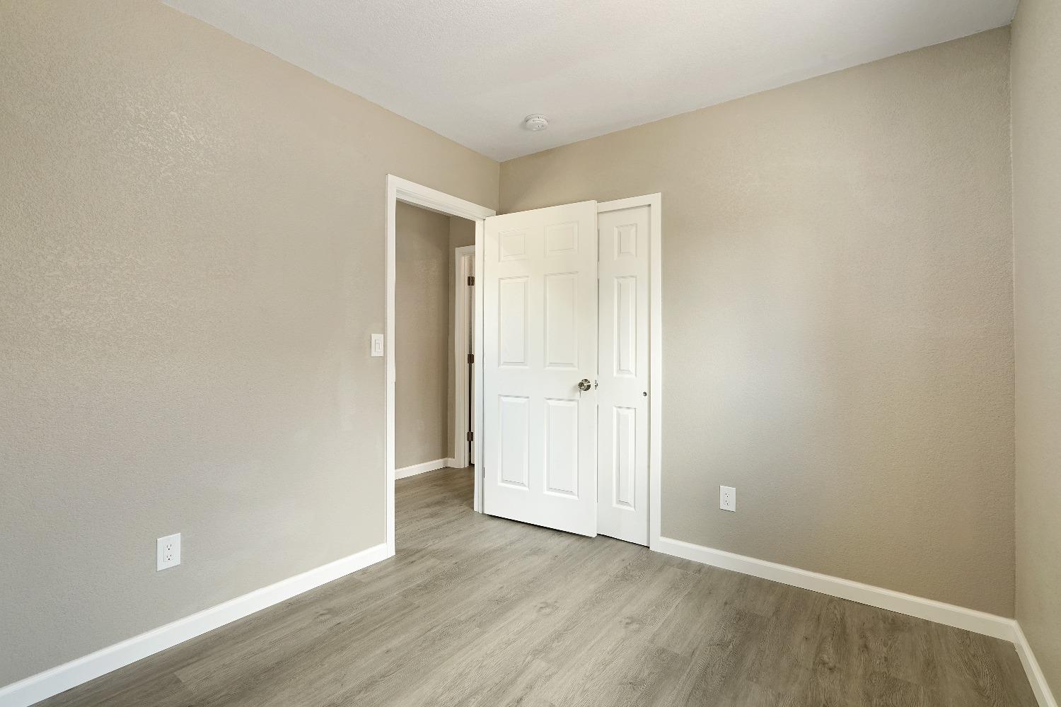 Detail Gallery Image 16 of 27 For 304 B Street, Waterford,  CA 95386 - 2 Beds | 1 Baths
