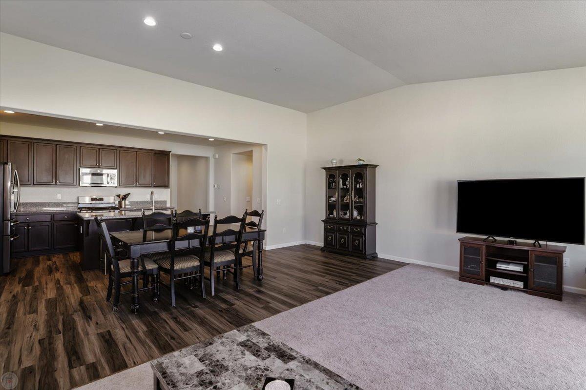 Detail Gallery Image 17 of 38 For 2942 Trail Ridge Way, Oakdale,  CA 95361 - 4 Beds | 2 Baths