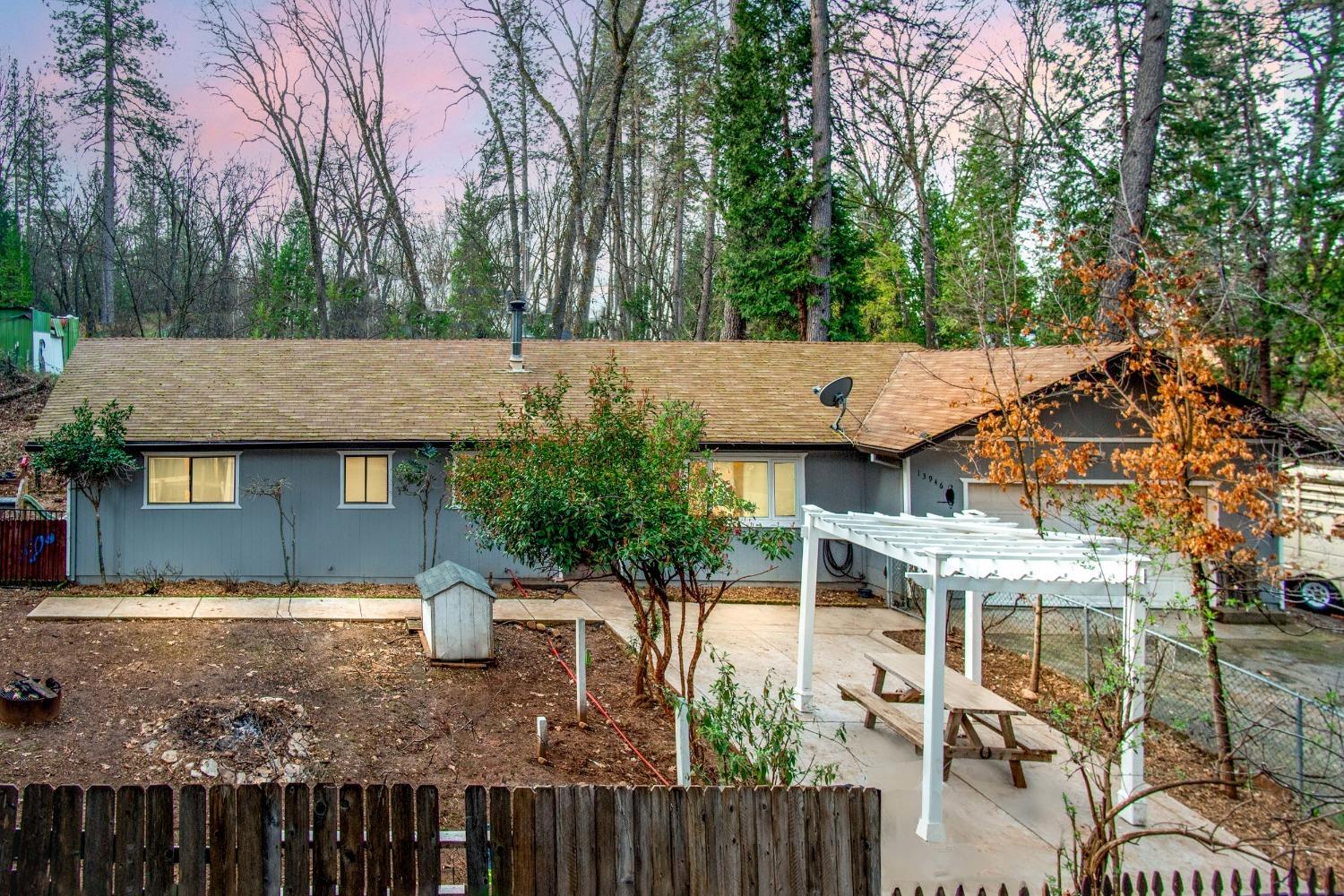 Photo of 13946 Rue Bechelle Ct in Grass Valley, CA
