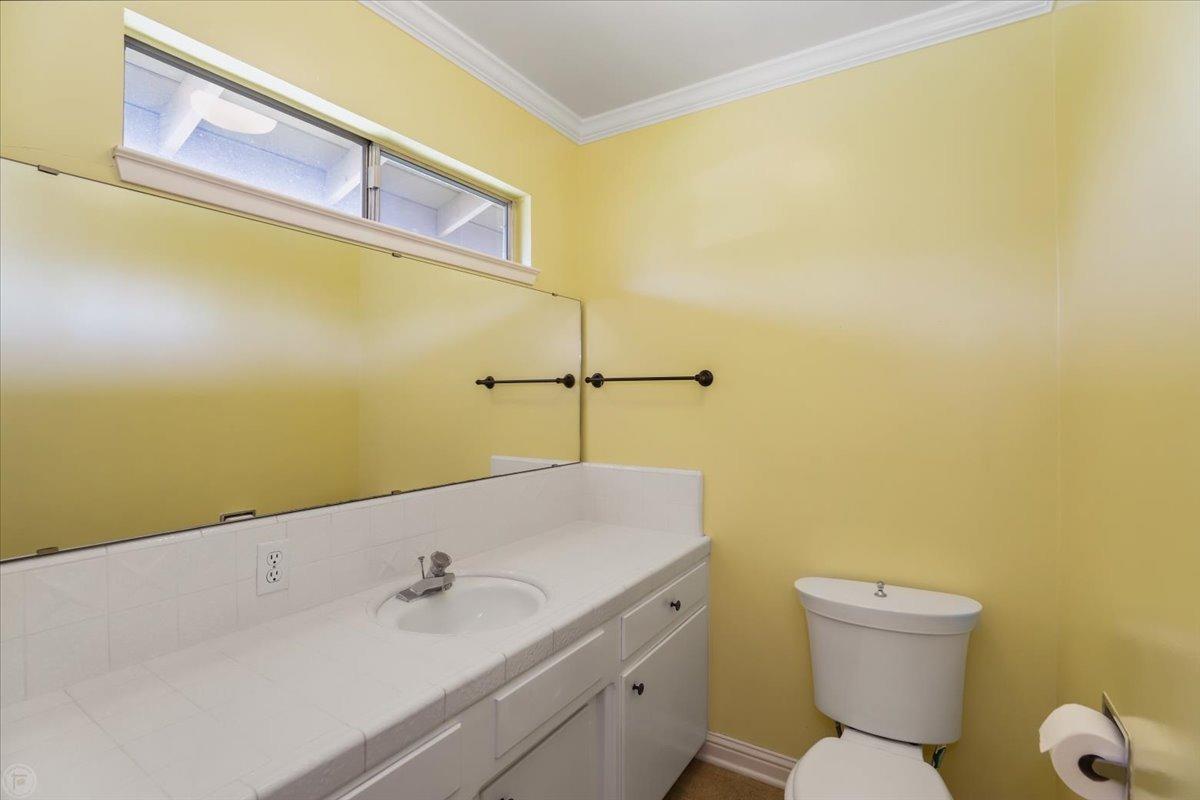 Detail Gallery Image 31 of 62 For 901 Meadowood Dr, Modesto,  CA 95355 - 4 Beds | 2/1 Baths