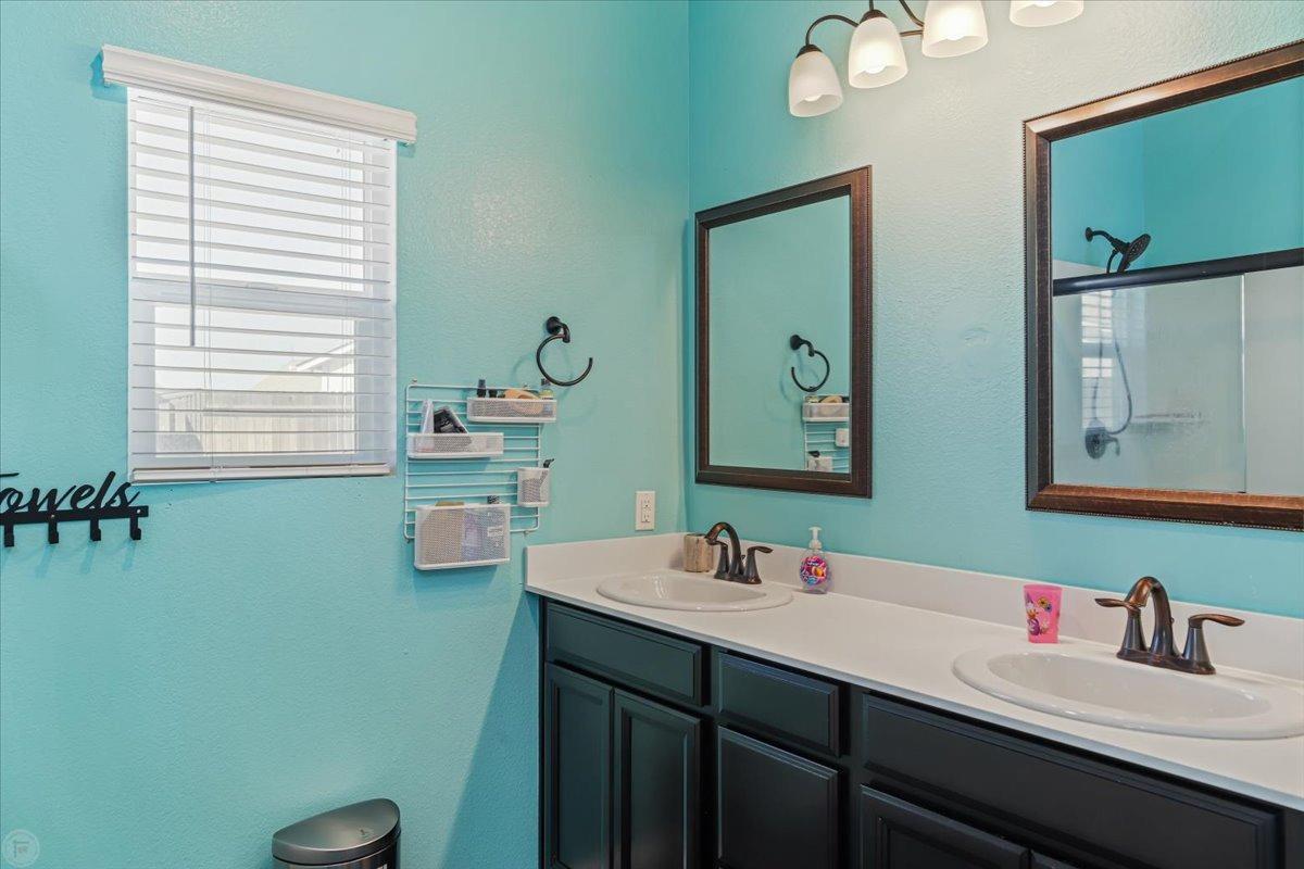 Detail Gallery Image 35 of 49 For 2670 Cleveland Pl, Manteca,  CA 95337 - 4 Beds | 2 Baths