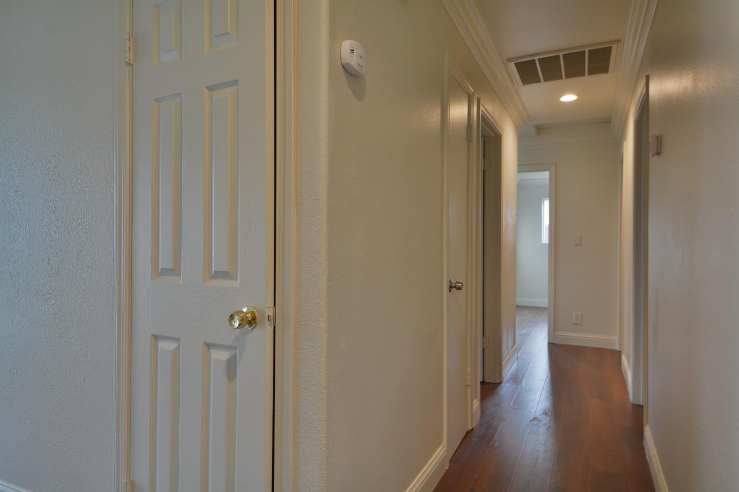 Detail Gallery Image 9 of 17 For 8457 Cayuga Dr, Stockton,  CA 95210 - 4 Beds | 2 Baths
