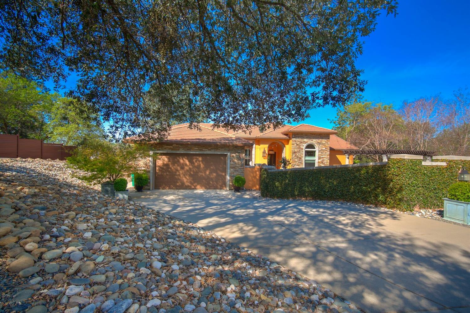 Detail Gallery Image 3 of 80 For 6340 Roller Coaster Rd, Garden Valley,  CA 95633 - 4 Beds | 3/1 Baths