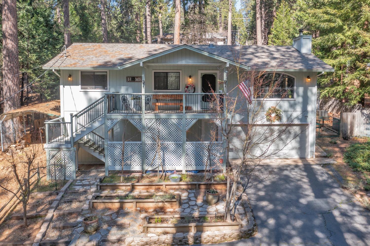 Detail Gallery Image 2 of 25 For 6175 Salmon Way, Pollock Pines,  CA 95726 - 3 Beds | 2 Baths