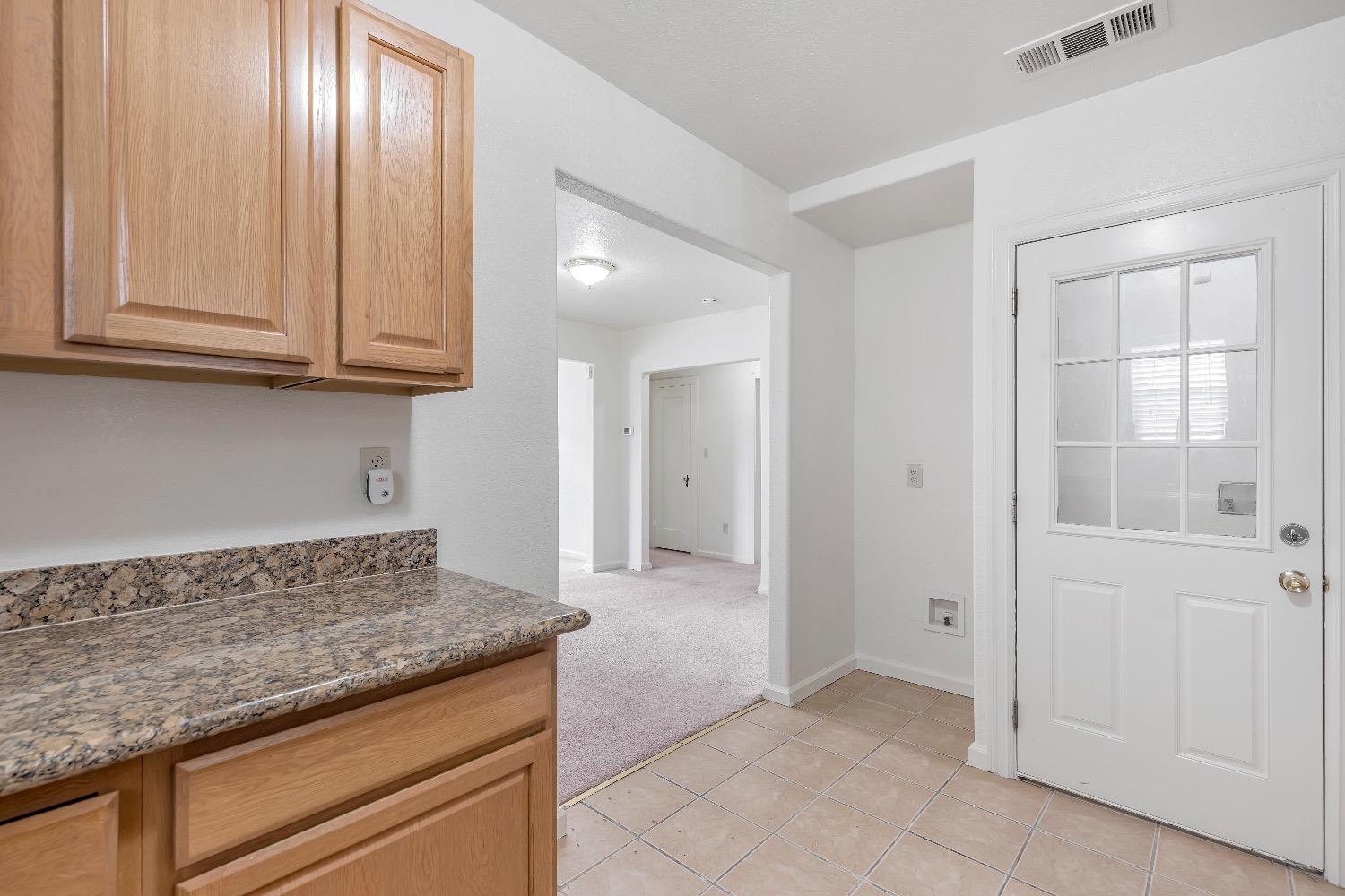 Detail Gallery Image 12 of 30 For 1843 E Lafayette, Stockton,  CA 95205 - 2 Beds | 1 Baths