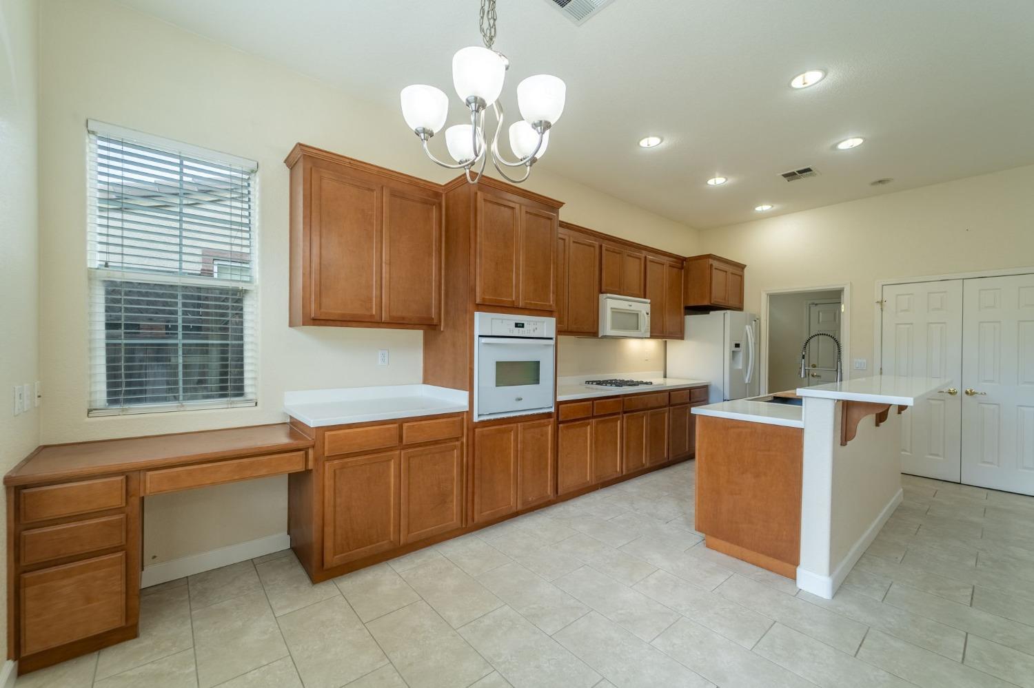 Detail Gallery Image 13 of 32 For 225 Spring Ave, Patterson,  CA 95363 - 2 Beds | 2 Baths