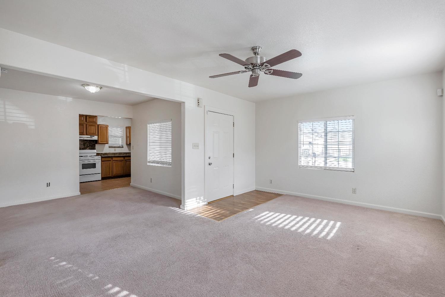 Detail Gallery Image 8 of 30 For 1843 E Lafayette, Stockton,  CA 95205 - 2 Beds | 1 Baths