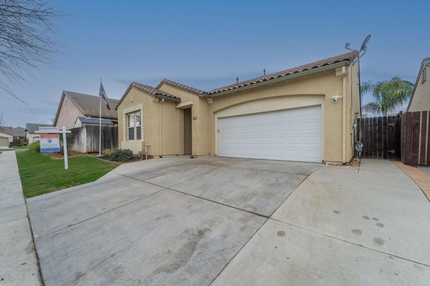 Detail Gallery Image 2 of 32 For 225 Spring Ave, Patterson,  CA 95363 - 2 Beds | 2 Baths