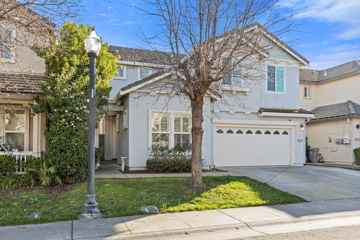 Photo of 2118 Promise Wy in Sacramento, CA