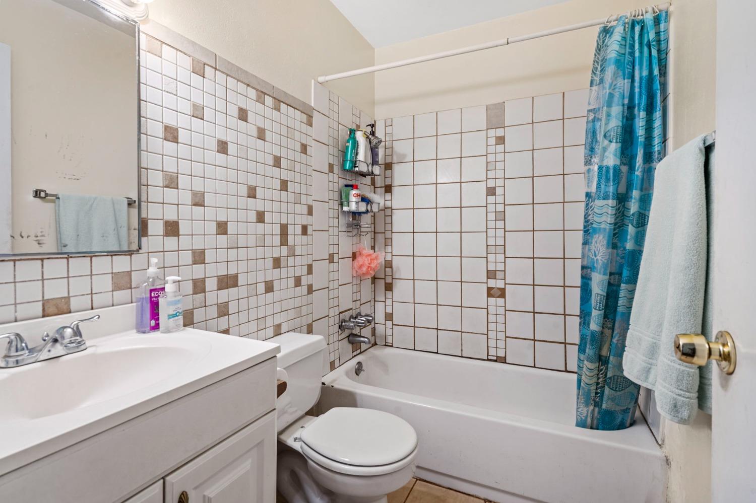 Detail Gallery Image 18 of 22 For 4453 La Cresta Way #1,  Stockton,  CA 95207 - 2 Beds | 1 Baths