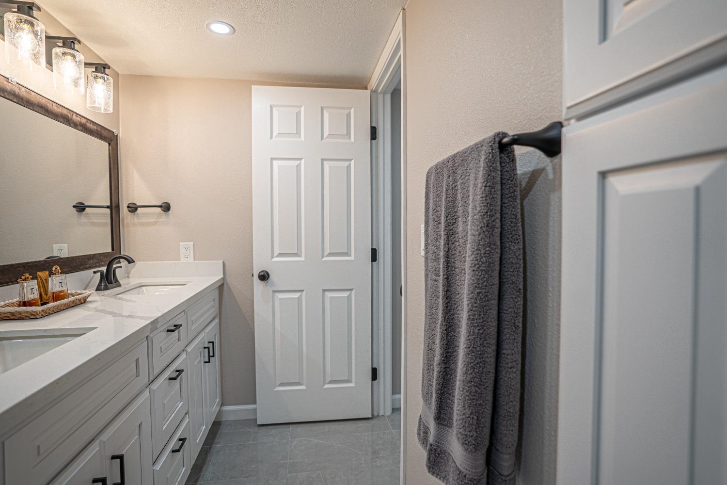 Detail Gallery Image 26 of 39 For 3660 W Benjamin Holt Dr #5,  Stockton,  CA 95219 - 1 Beds | 1 Baths