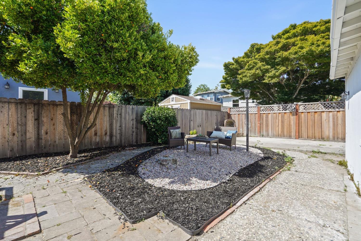 Fernside Boulevard, Alameda, California image 28