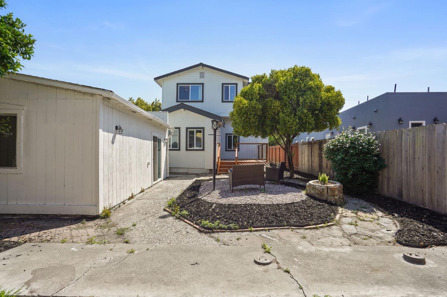 Fernside Boulevard, Alameda, California image 30