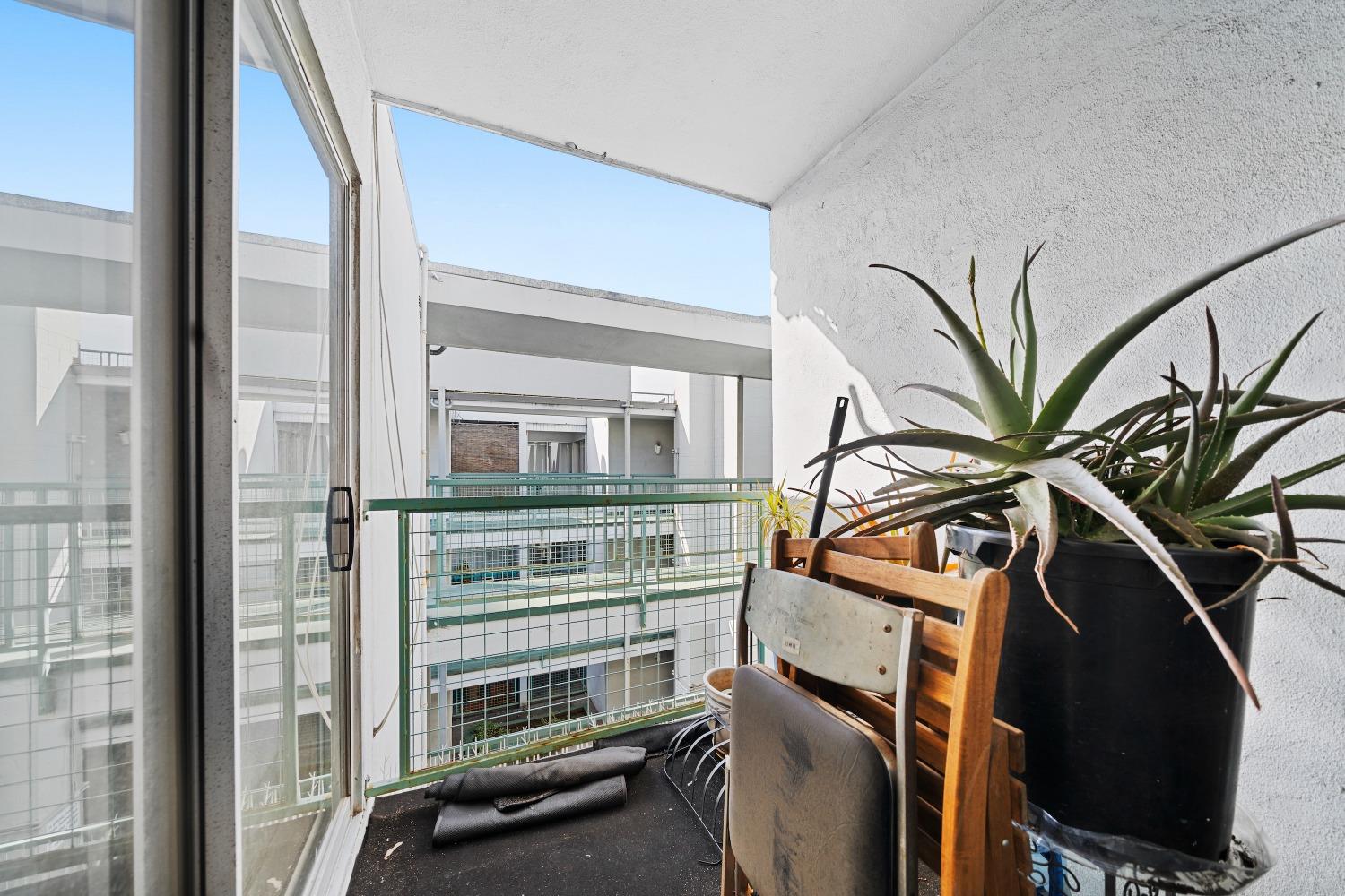 Detail Gallery Image 10 of 26 For 1428 Madison St #307,  Oakland,  CA 94612 - 2 Beds | 1 Baths