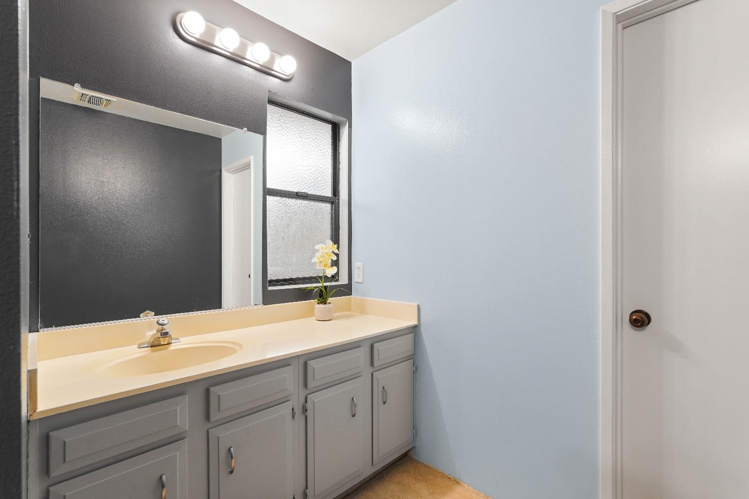 Detail Gallery Image 12 of 21 For 200 P St #C21,  Sacramento,  CA 95814 - 2 Beds | 2 Baths