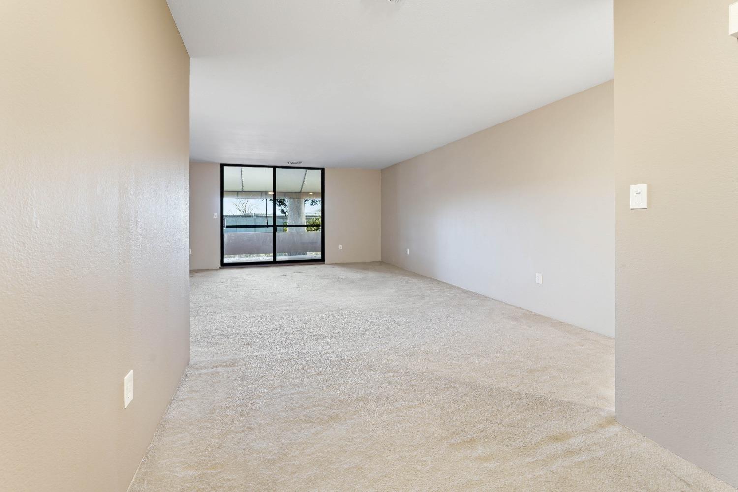 Detail Gallery Image 8 of 21 For 200 P St #C21,  Sacramento,  CA 95814 - 2 Beds | 2 Baths