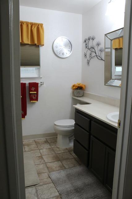 Detail Gallery Image 13 of 31 For 2512 Walnut Park Dr, Modesto,  CA 95355 - 3 Beds | 2/1 Baths