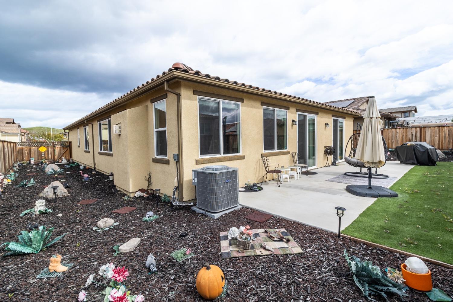 Pinnacle View Way, Antioch, California image 27