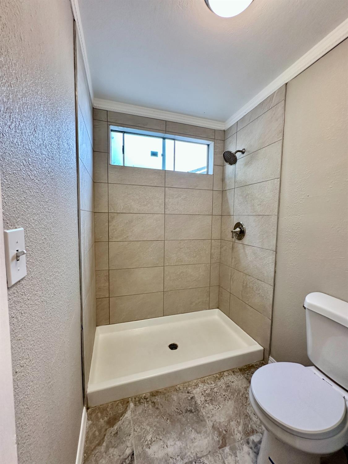 Detail Gallery Image 18 of 22 For 1301 Bunker Ln, Manteca,  CA 95336 - 3 Beds | 2 Baths
