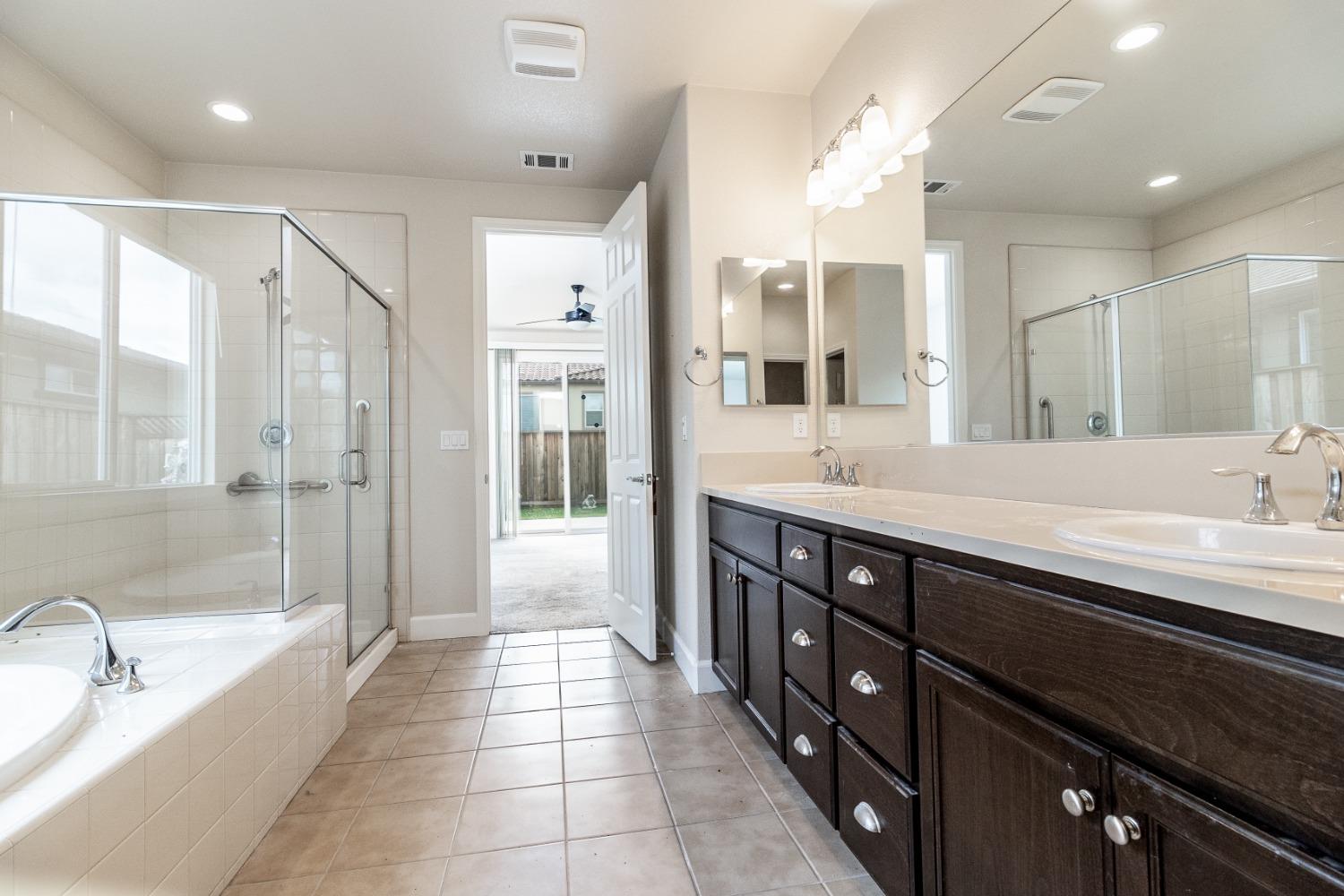 Pinnacle View Way, Antioch, California image 19
