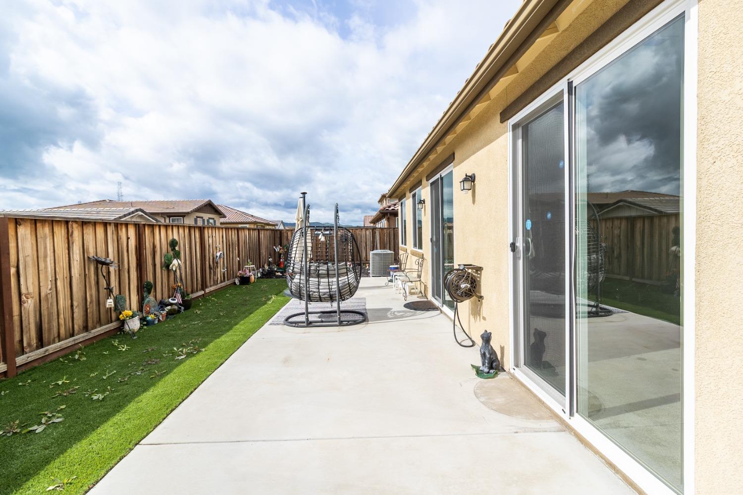 Pinnacle View Way, Antioch, California image 8
