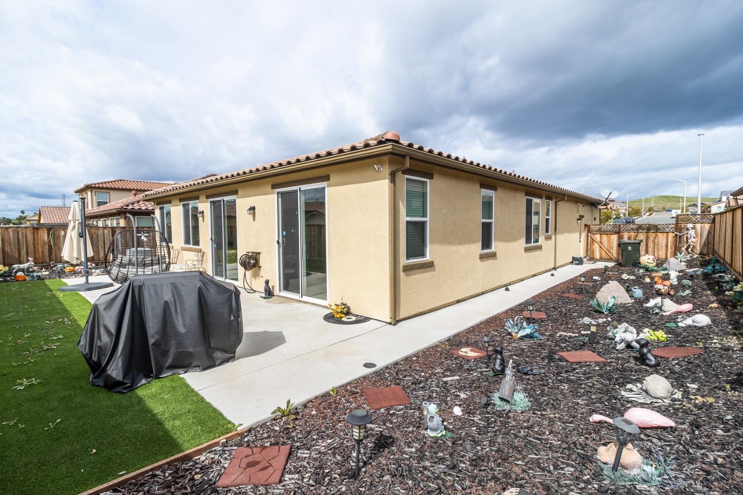 Pinnacle View Way, Antioch, California image 30