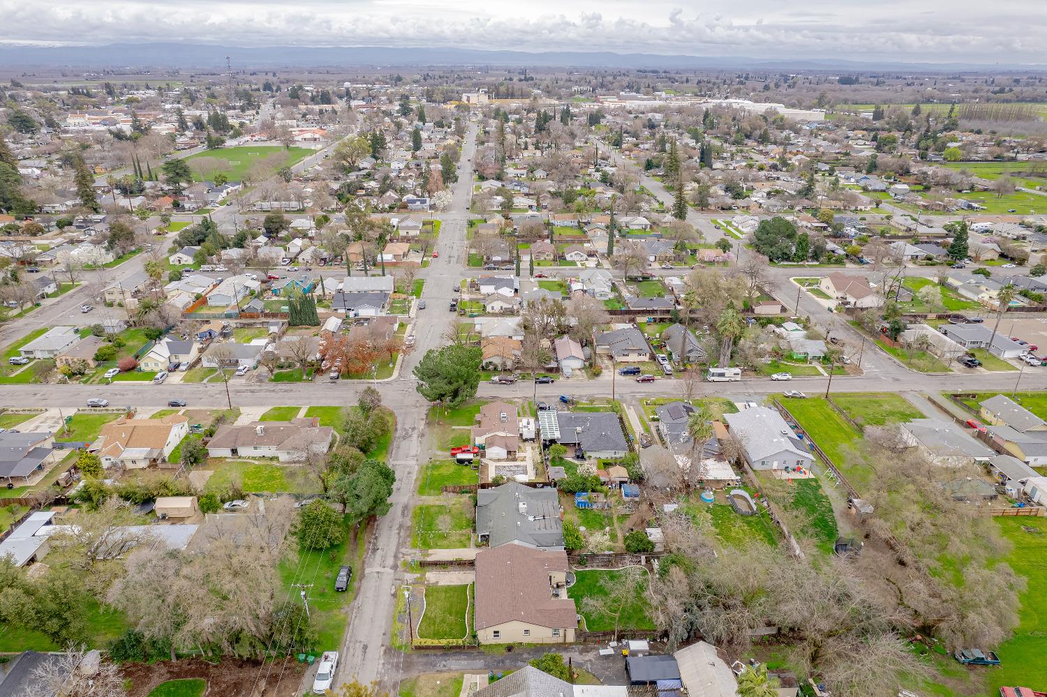 Laurel Street, Gridley, California image 45