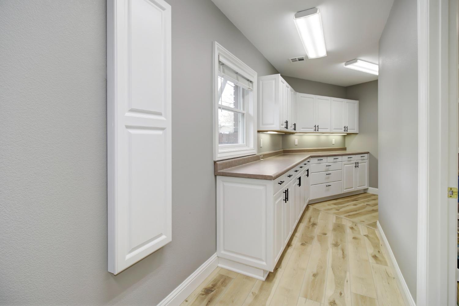 Detail Gallery Image 63 of 93 For 1300 Mariemont Ave, Sacramento,  CA 95864 - 3 Beds | 3/2 Baths