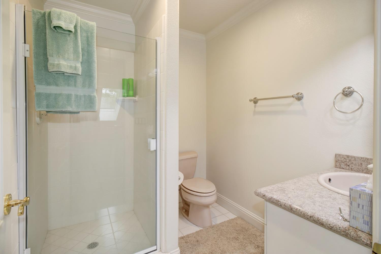 Detail Gallery Image 55 of 93 For 1300 Mariemont Ave, Sacramento,  CA 95864 - 3 Beds | 3/2 Baths