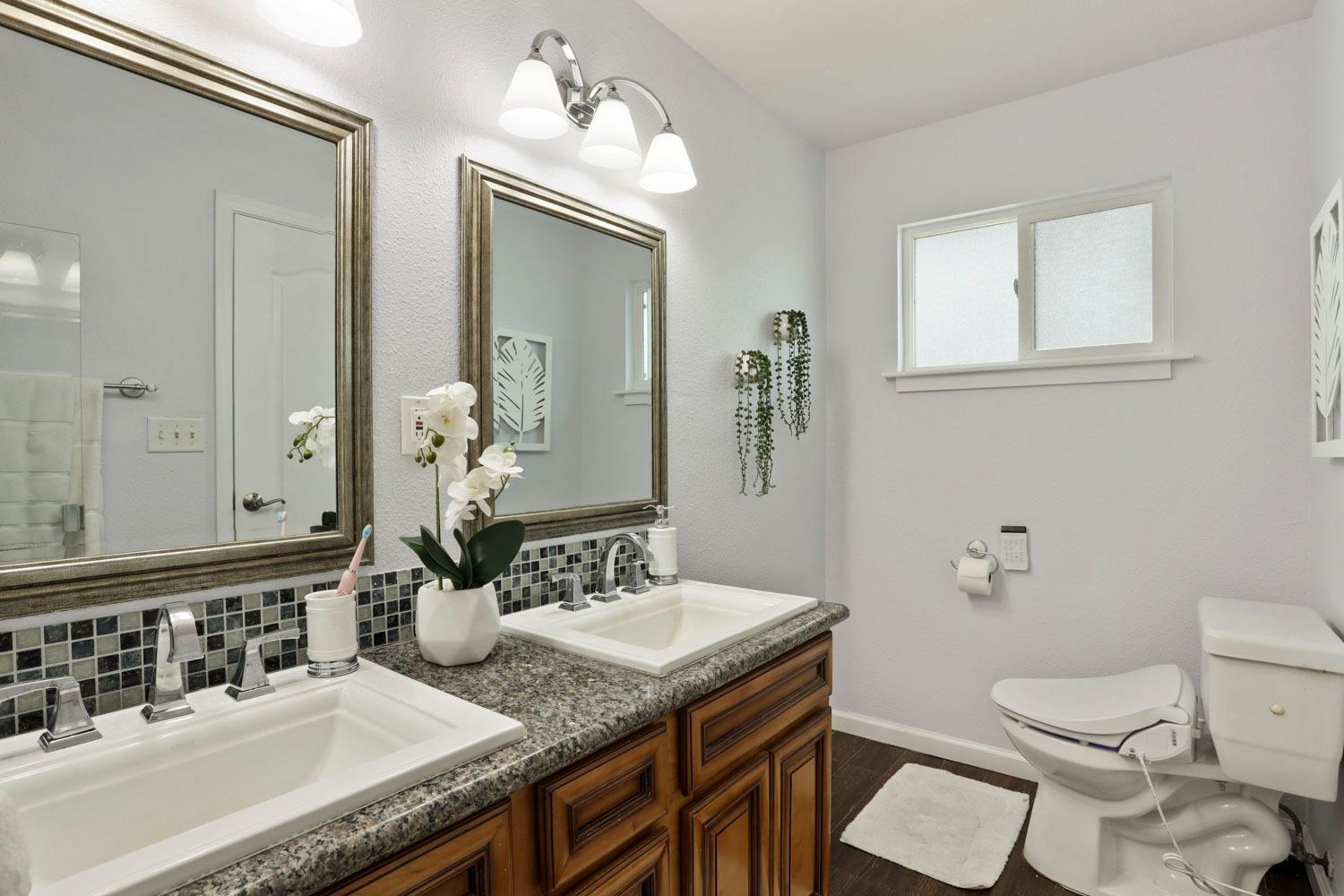 Detail Gallery Image 35 of 68 For 2401 Broadridge Way, Stockton,  CA 95209 - 3 Beds | 2/1 Baths