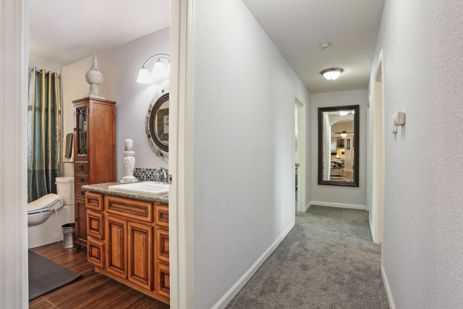 Detail Gallery Image 27 of 68 For 2401 Broadridge Way, Stockton,  CA 95209 - 3 Beds | 2/1 Baths