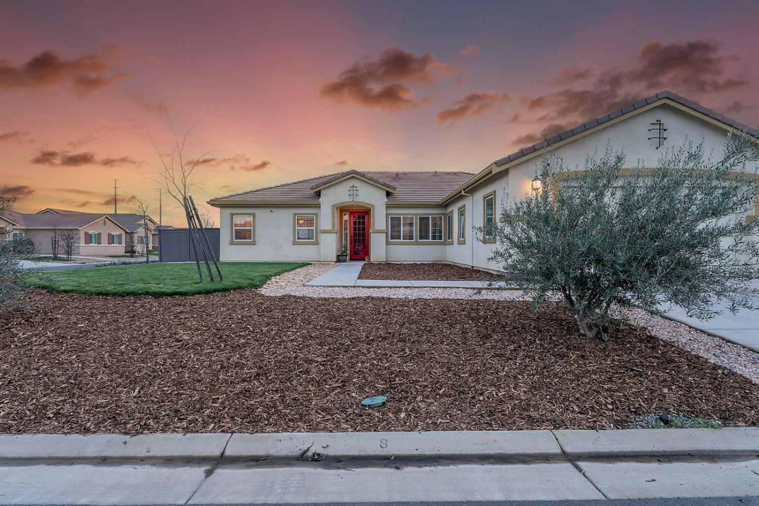 Carrington Court, Olivehurst, California image 2