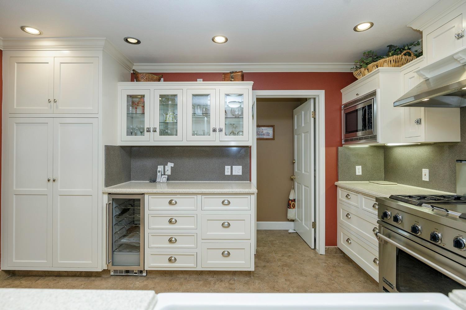 Detail Gallery Image 14 of 42 For 1953 El Camino Dr, Turlock,  CA 95380 - 3 Beds | 2 Baths