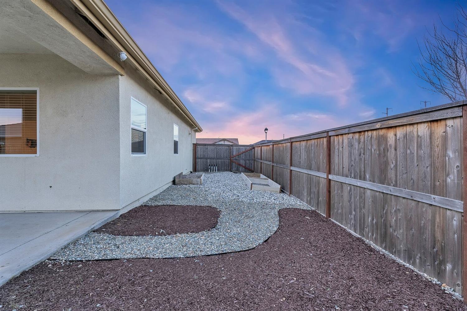 Carrington Court, Olivehurst, California image 33