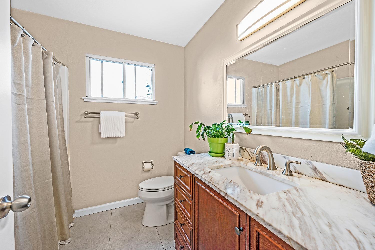 Detail Gallery Image 21 of 25 For 1401 W Lowell Ave, Tracy,  CA 95376 - 3 Beds | 2 Baths