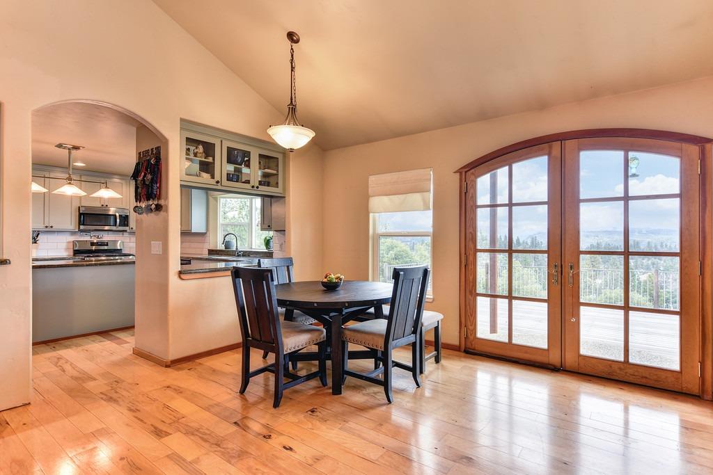 Detail Gallery Image 19 of 82 For 850 Gentry Ln, Colfax,  CA 95713 - 4 Beds | 2 Baths