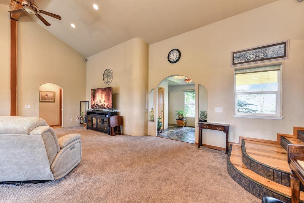 Detail Gallery Image 16 of 82 For 850 Gentry Ln, Colfax,  CA 95713 - 4 Beds | 2 Baths