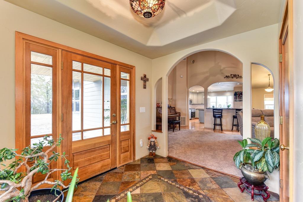 Detail Gallery Image 12 of 82 For 850 Gentry Ln, Colfax,  CA 95713 - 4 Beds | 2 Baths