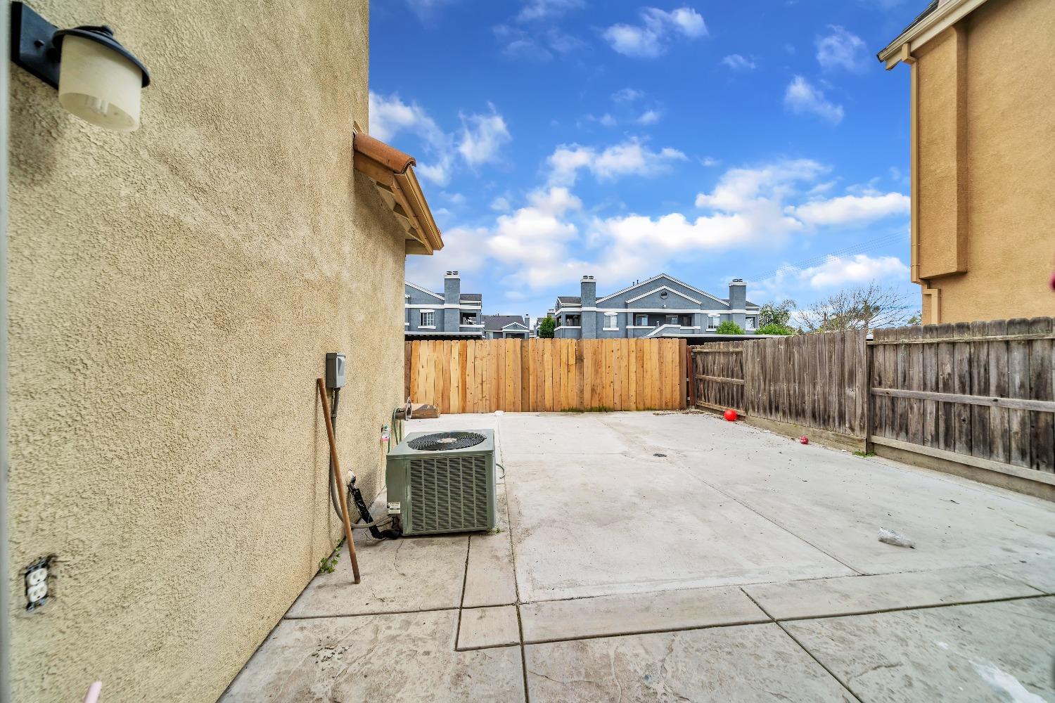 Detail Gallery Image 24 of 28 For 1770 Norwood Heights Ln, Ceres,  CA 95307 - 3 Beds | 2/1 Baths