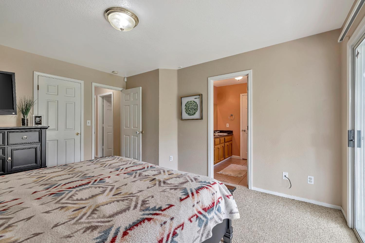 Detail Gallery Image 13 of 15 For 1712 Brahms Way, Modesto,  CA 95358 - 3 Beds | 2 Baths