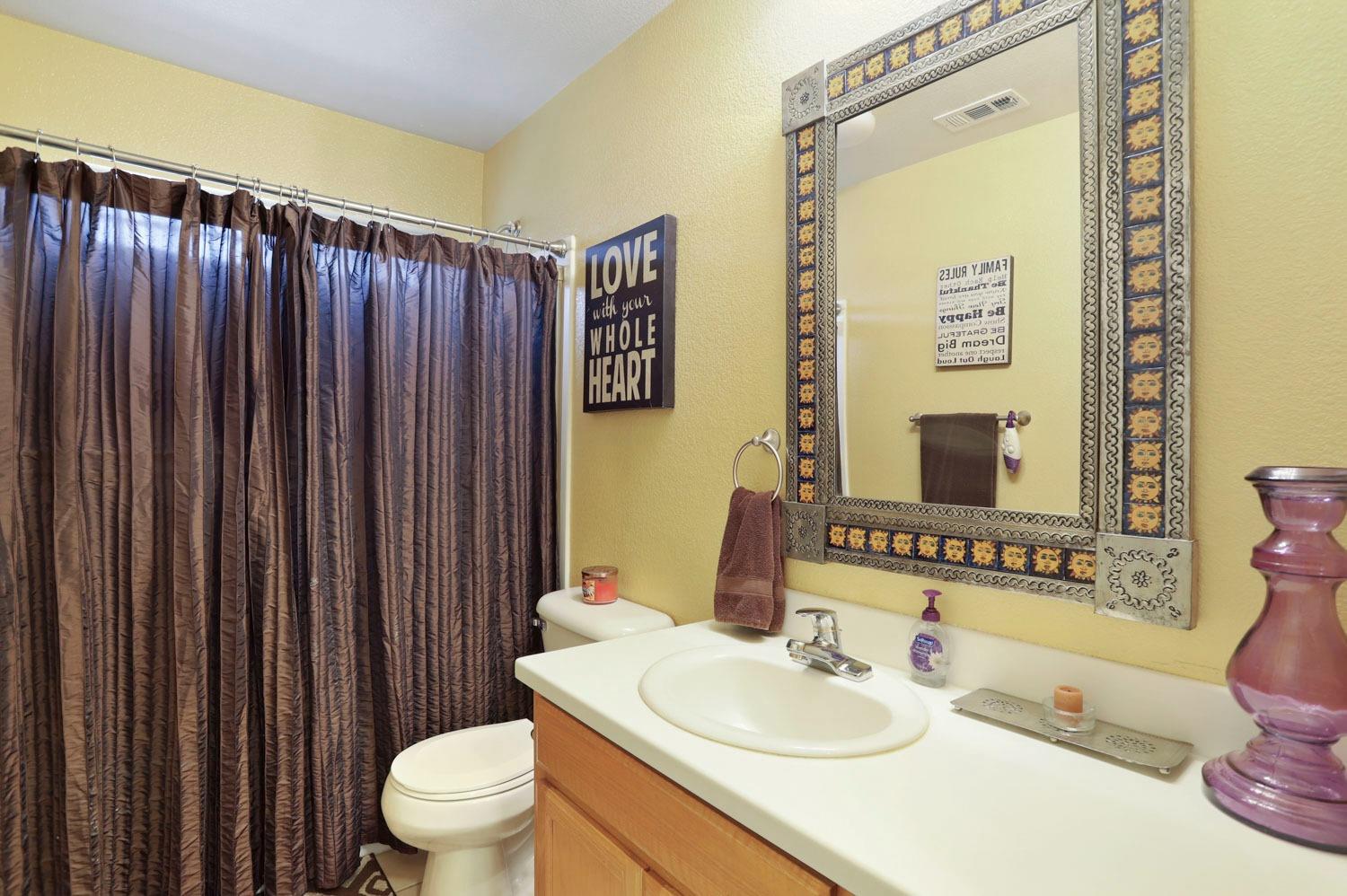 Detail Gallery Image 14 of 24 For 8409 Townshend Ct, Stockton,  CA 95212 - 3 Beds | 2/1 Baths