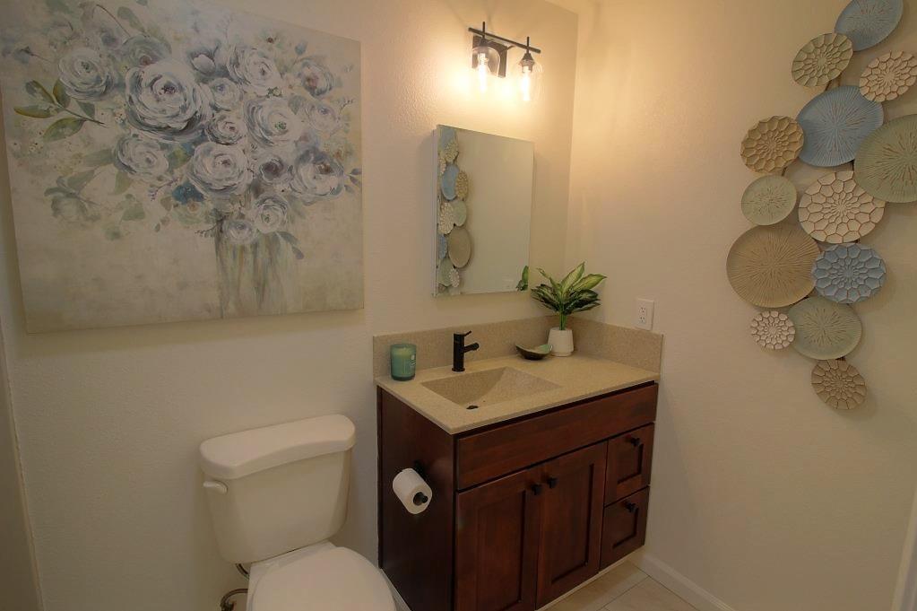 Detail Gallery Image 32 of 53 For 216 Center St, Waterford,  CA 95386 - 3 Beds | 2 Baths