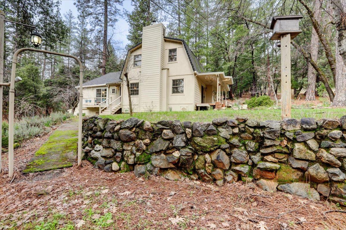 Detail Gallery Image 2 of 99 For 11526 Wilson Rd, Grass Valley,  CA 95945 - 4 Beds | 2 Baths