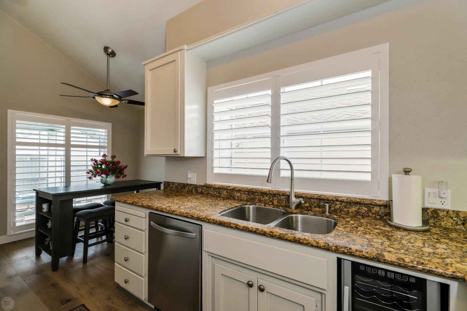 Detail Gallery Image 20 of 61 For 231 Leveland #E,  Modesto,  CA 95350 - 2 Beds | 2 Baths