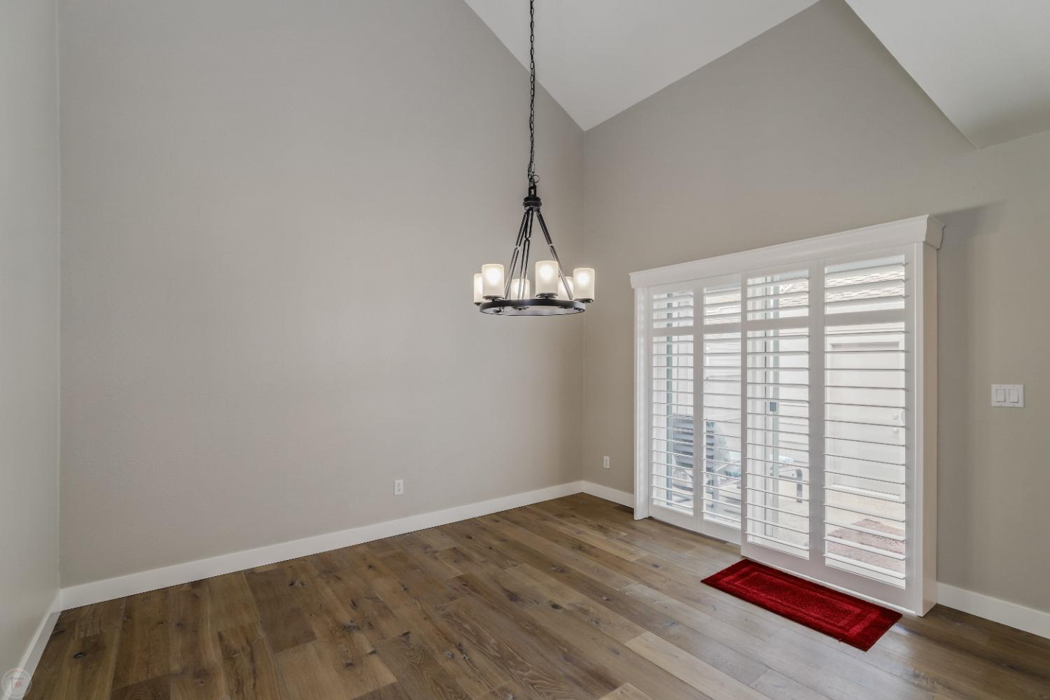 Detail Gallery Image 13 of 61 For 231 Leveland #E,  Modesto,  CA 95350 - 2 Beds | 2 Baths