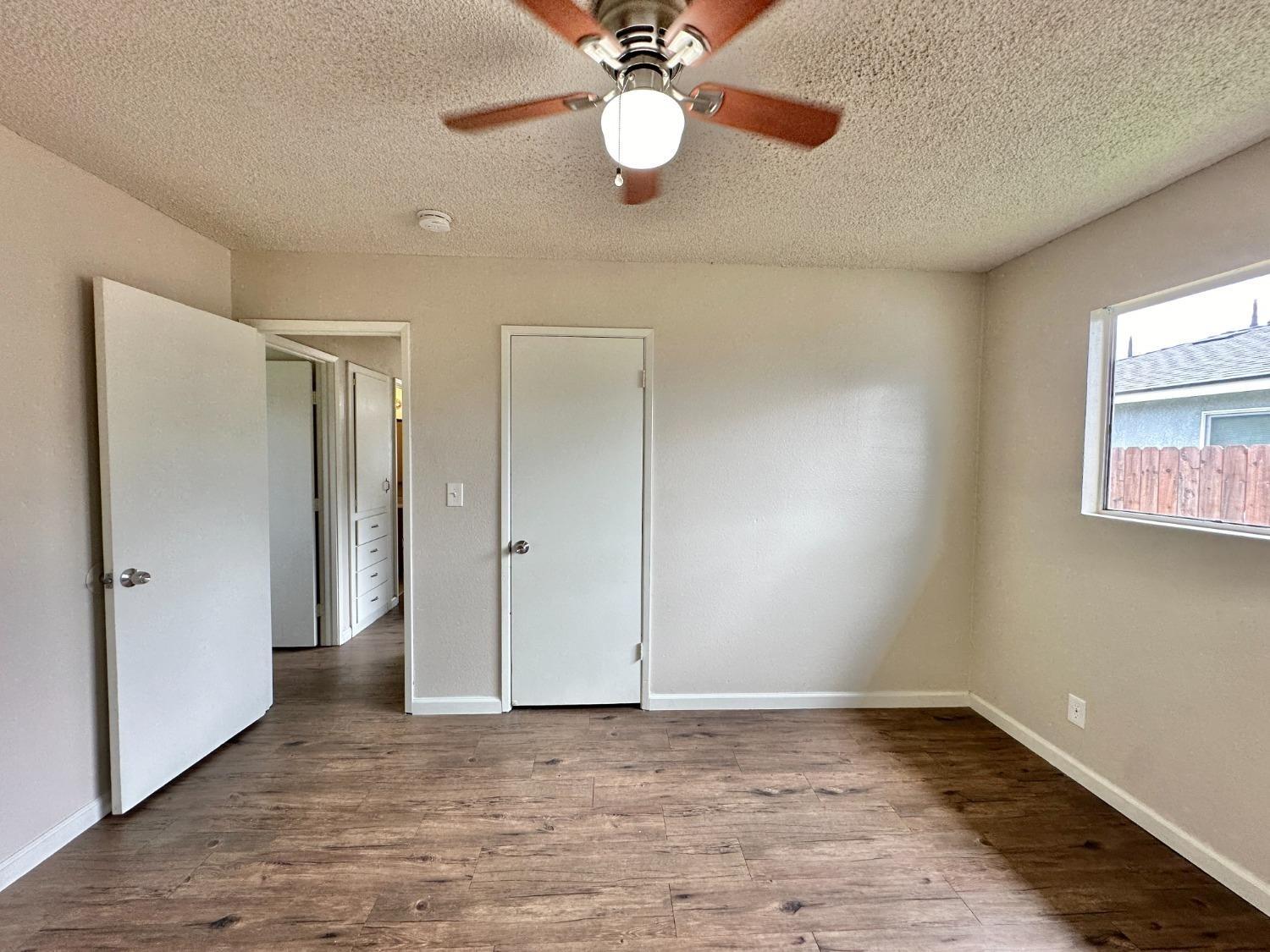 Detail Gallery Image 12 of 18 For 3345 N Miami Ave, Fresno,  CA 93727 - 3 Beds | 1 Baths