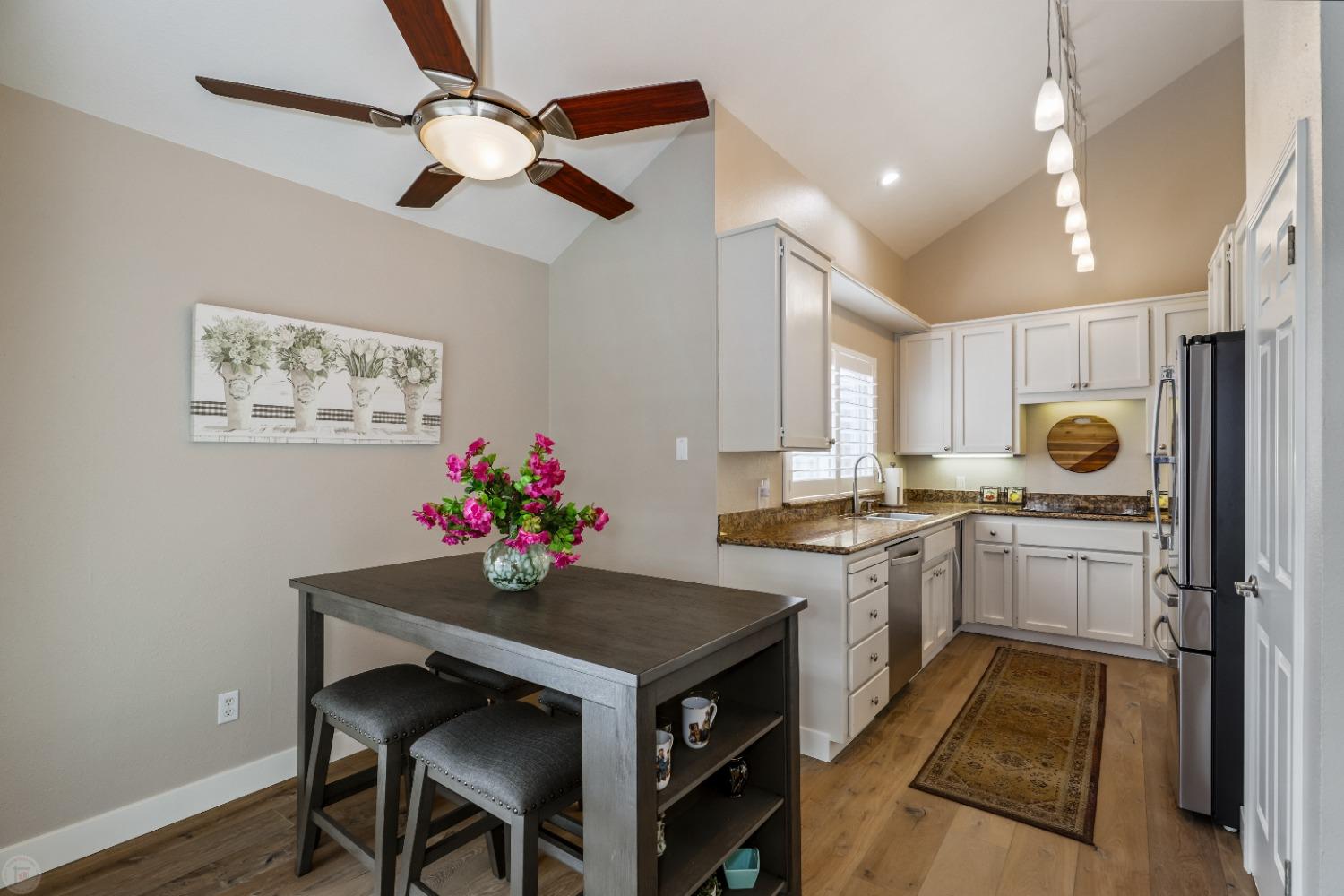 Detail Gallery Image 16 of 61 For 231 Leveland #E,  Modesto,  CA 95350 - 2 Beds | 2 Baths