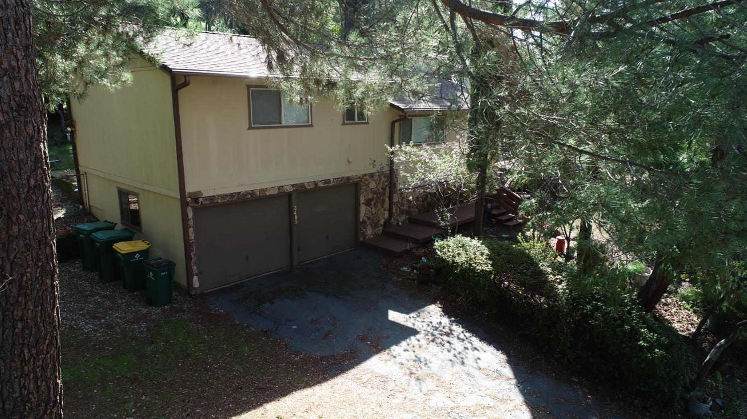 Photo of 3405 Oxford Ct in Cameron Park, CA